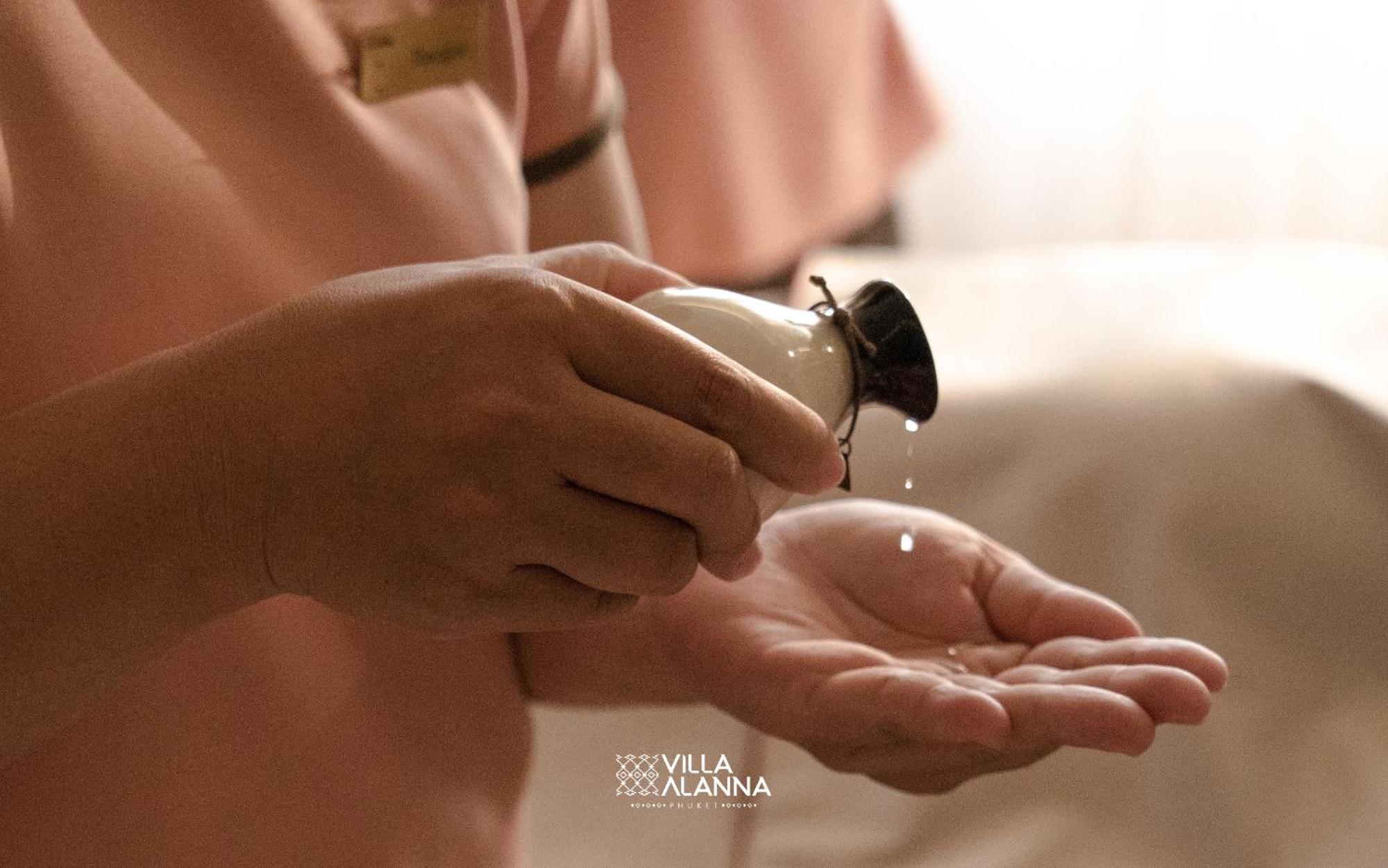 Villa Alanna Phuket 방타오 비치 외부 사진
