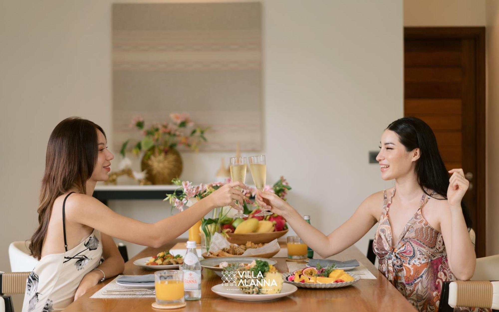 Villa Alanna Phuket 방타오 비치 외부 사진