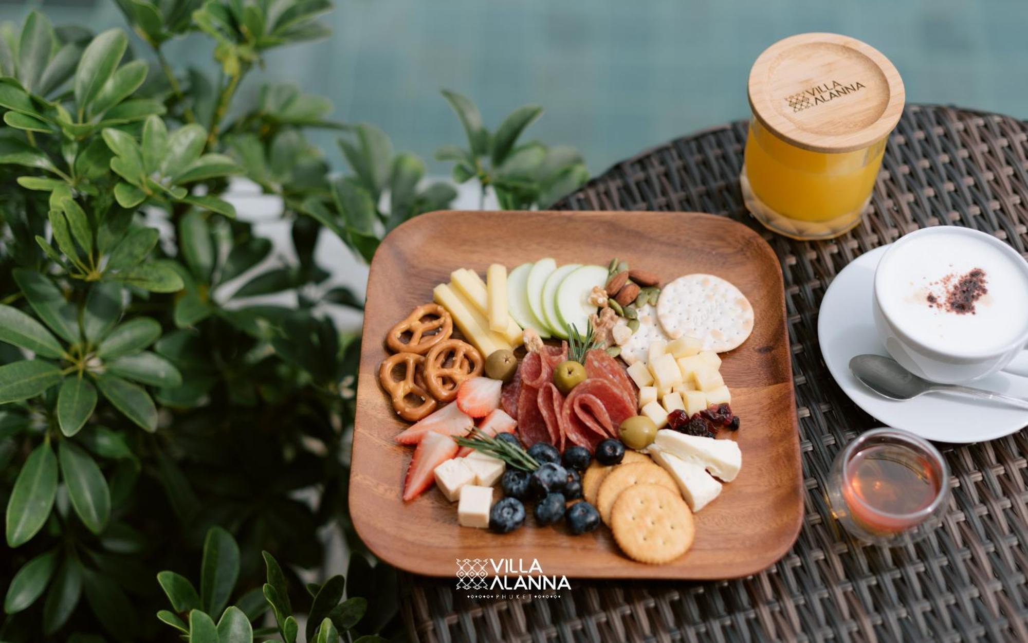 Villa Alanna Phuket 방타오 비치 외부 사진