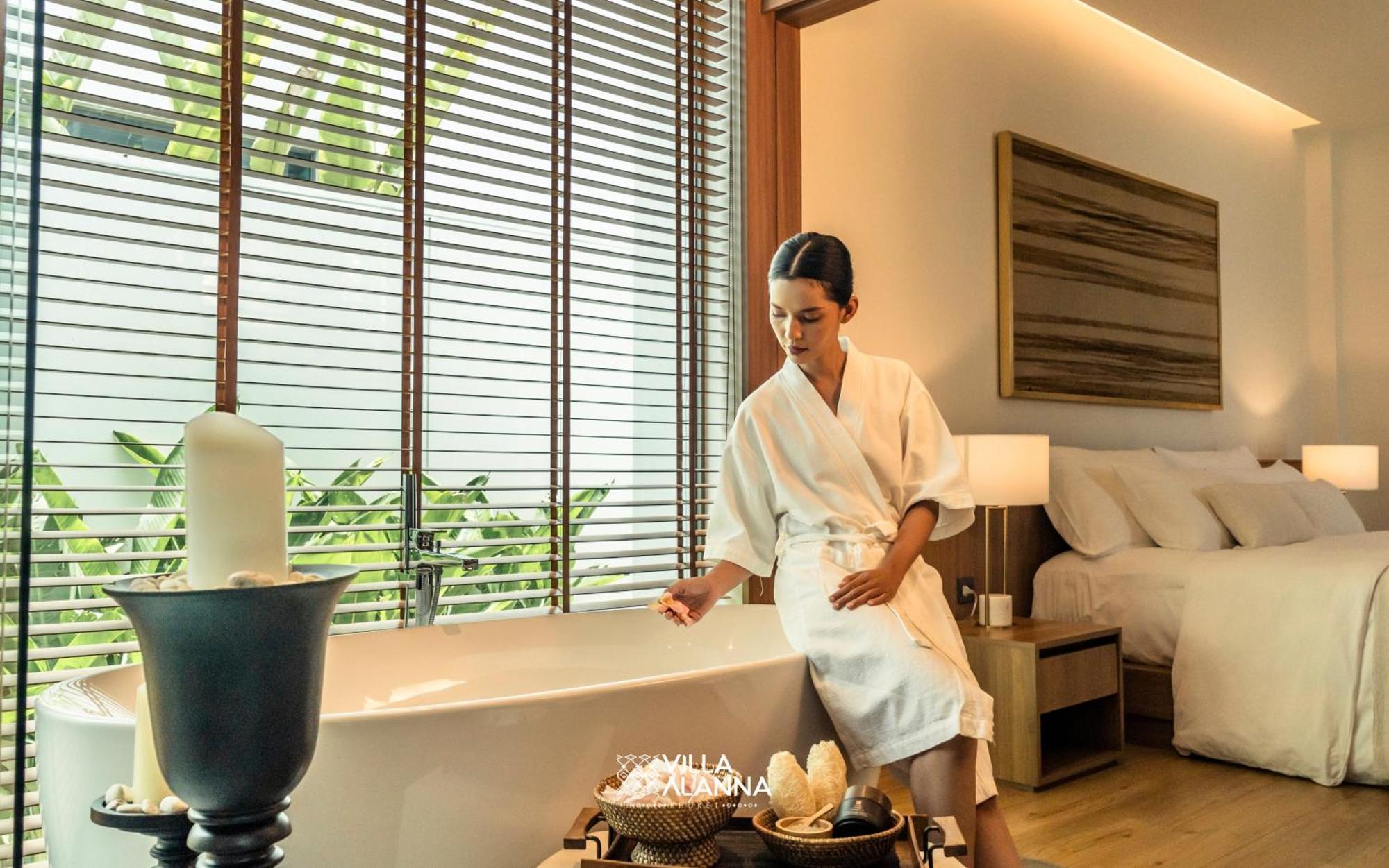 Villa Alanna Phuket 방타오 비치 외부 사진